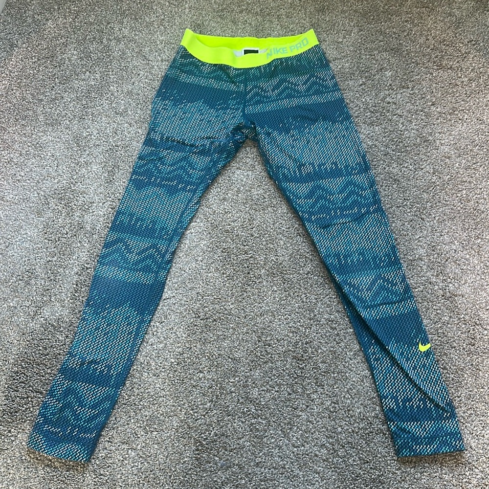 Medium blue/neon yellow Nike pros